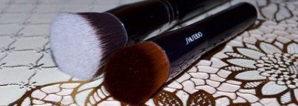 Сравнение кистей Sigma Flat Kabuki F80 & Shiseido Perfect Foundation Brush
