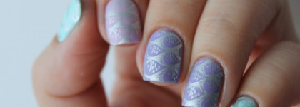 Нежный морской маникюр