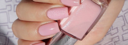 Два нежно-розовых Golden Rose и стемпинг с плиткой Sunny Apple SA-03