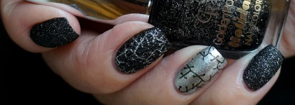 Маникюр невесты Франкенштейна с лаками Golden Rose