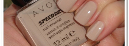 Avon Speeddry+ nail enamel “Street beige” и дизайн с лаком Nogotok Gel effect 3D #22