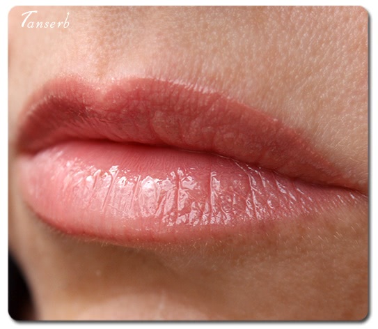 Блеск для губ Avon ultra glazewear absolute Lip Gloss в оттенке Soft peach