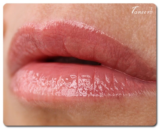 Блеск для губ Avon ultra glazewear absolute Lip Gloss в оттенке Soft peach