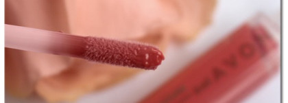 Блеск для губ Avon ultra glazewear absolute Lip Gloss в оттенке Soft peach