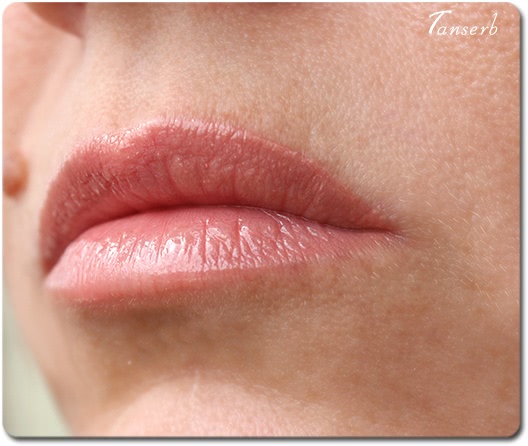 Блеск для губ Avon ultra glazewear absolute Lip Gloss в оттенке Soft peach