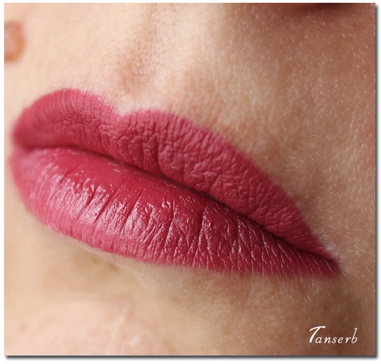 Помада-карандаш Maybelline Color Drama #210 Keep it Classy