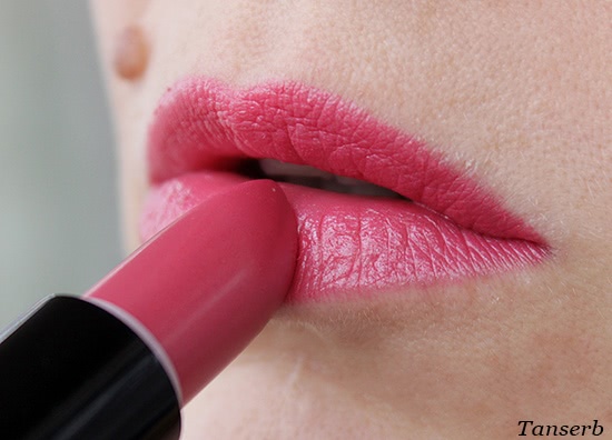Помада Rimmel Lasting Finish by Kate Lipstick в оттенке 05