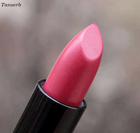 Помада Rimmel Lasting Finish by Kate Lipstick в оттенке 05