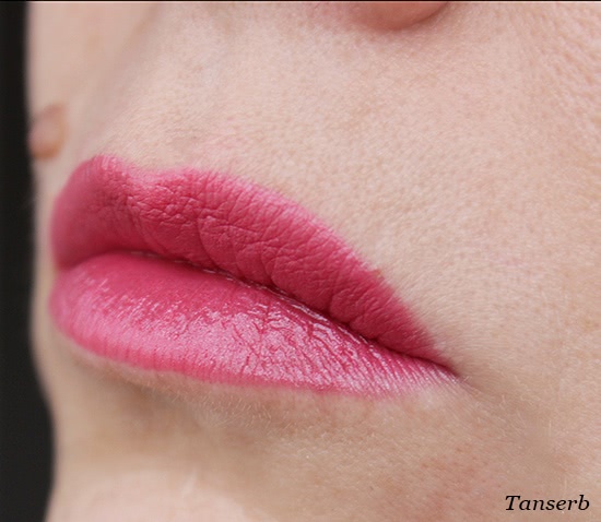 Помада Rimmel Lasting Finish by Kate Lipstick в оттенке 05