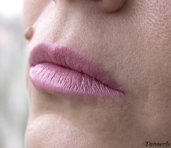 Помада Astor Soft Sensation moisturizing Lipstick # 103 “Peachy pink”