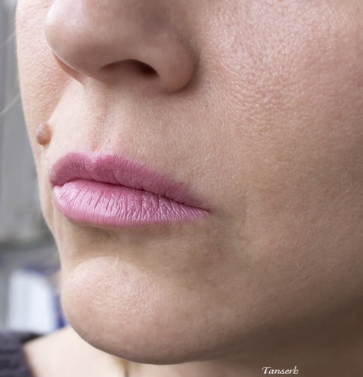 Помада Astor Soft Sensation moisturizing Lipstick # 103 “Peachy pink”