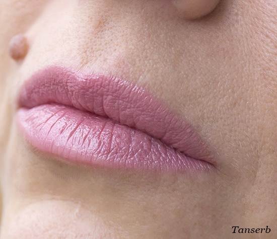 Помада Astor Soft Sensation moisturizing Lipstick # 103 “Peachy pink”