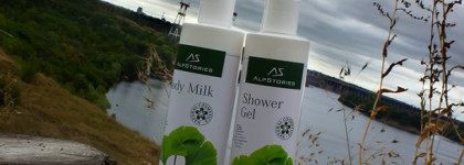 Экзотический Гинкго для эластичности кожи: AlpStories Shower gel Ginkgo & Body milk Ginkgo