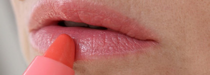 Помада-бальзам Eveline Lovers Rouge 2 in 1 Moistoring & Colour Lip Balm #02