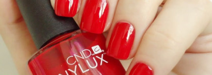 CND Vinylux 158 Wildfire и Weekly Top Coat
