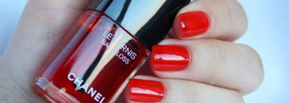 Chanel Le Vernis Nail Gloss 530 Rouge Radical