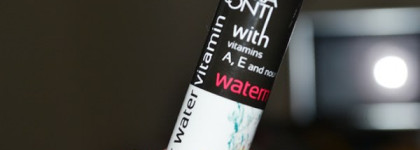 Семейство lipcare, помощники в уходе за губами