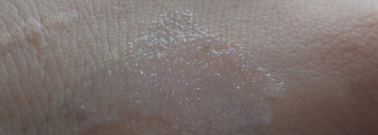 Деликатное сияние губ с Essence Xxxl shine Lipgloss #23 Dazzle Glow