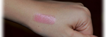 Верная спутница помада-блеск YSL  Volupte Sheer Candy №9 Cool Guava