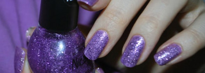 Nicole by OPI One less lonely glitter