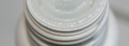 Пудровый пилинг для лица Kanebo Sensai Silky Purifying Silk Peeling Powder