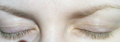 Быстро и просто оформляем брови с гелем Eyebrow Filler - Perfecting & Shaping Gel от Catrice