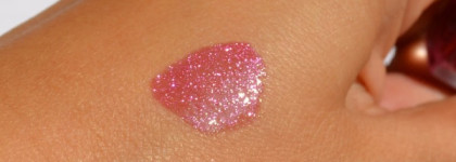 Helena Rubinstein Wanted Stellars Gloss stardust shine & "silicone" volume brillance #46 Cosmic Purple