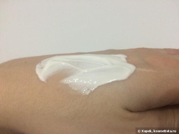 Двоечник, который даже скатать не может (Tony Moly Appletox Smooth Massage Peeling Cream)
