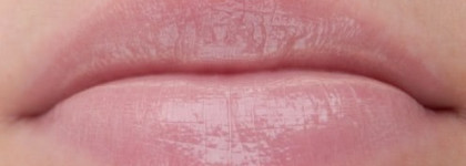 Долгожданный блеск  MAC Tinted Lipglass оттенок Florabundance