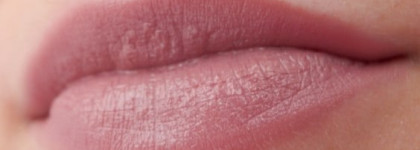 Скромница от MAC помада MAC Cremesheen Lipstick Modesty