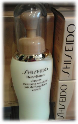 Shiseido benefiance эмульсия для снятия макияжа