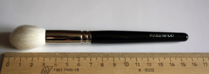 Пушистики для лица: Inglot makeup brush 27tg, 1ss,16bjf, 3p  и Hakuhodo j5521
