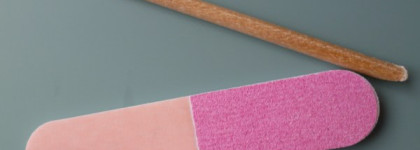 Бабочки на снегу с Лаковыми полосками Sally Hansen Salon Effects