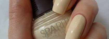 Маникюр цвета слоновой кости