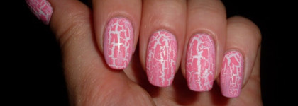 Oriflame Very me nail graffiti top coat в оттенке Pink