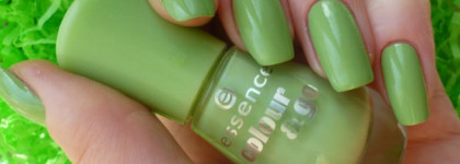 Призываю весну с лаком Essence color & go #150 Upper green side
