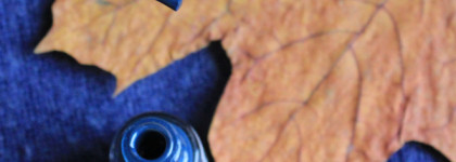 Букет из осенних листьев на ногтях