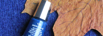 Букет из осенних листьев на ногтях