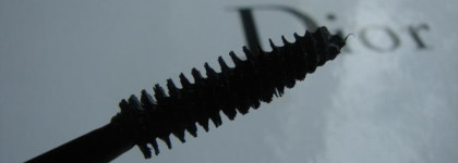 Тушь для ресниц Dior  Diorshow Black Out  (099 черная)