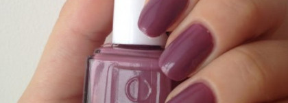 Мое первое знакомство с лаками Essie