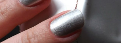 Colorama Maybelline New York 107 | Vivienne Sabo Noctuelle 49