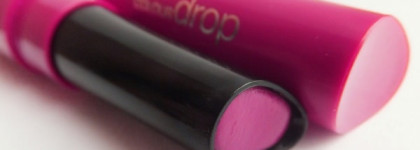 Губная помада совершенство цвета Oriflame Color Drop Glossy Berry №26910 - Морозный ягодный