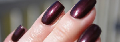 Essie "Decadent Diva"