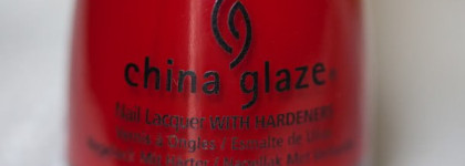 Лак со странным названием — China Glaze 554 Paint the Town Red