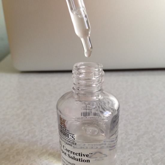 Эффективная борьба с постакне от Kiehl's: Clearly corrective dark spot solution