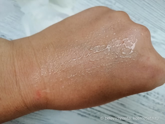 Тонер, преображающий кожу, Hyaluronic Acid Toner от Isntree