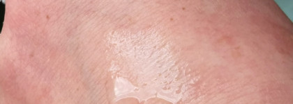 Две эссенции, между которыми ничего общего. Belita-M Galactomyces Skin Glow Essentials и Real Barrier Extreme Essence Mist