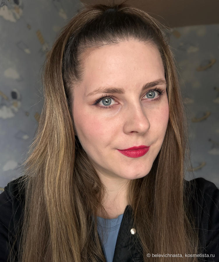 Макияж со стиком в оттенке 1CR