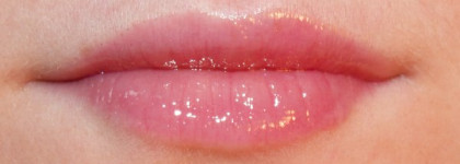 Мой ласковый и нежный Chanel Levres Scintillantes Glossimer 172 Rose Sauvage