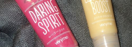 Вспомнить детство с блесками для губ от Oriflame. (VeryMe в оттенках Daring Spirit "Wild Rose" и Confident Boost "Pineapple")
